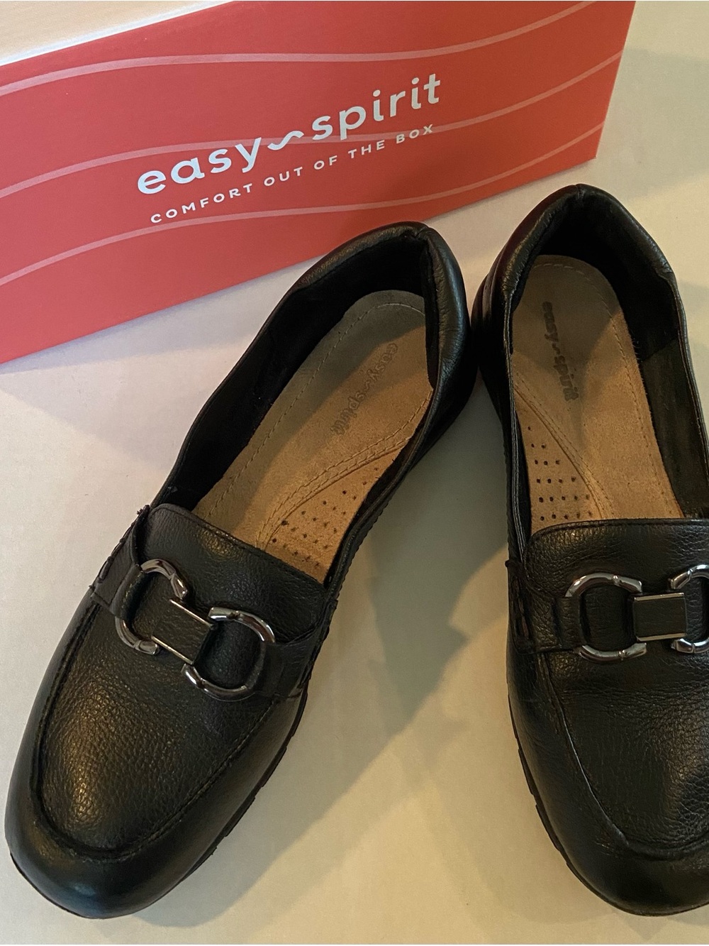 Easy Spirit seAvienta Black Leather Slip-On Loafers with Metal Bit